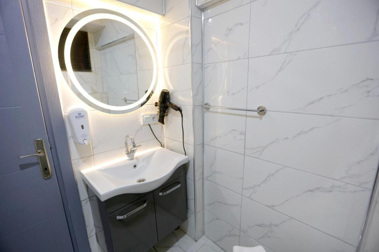 Sara Suit Hotel Istanbul Bagian luar foto