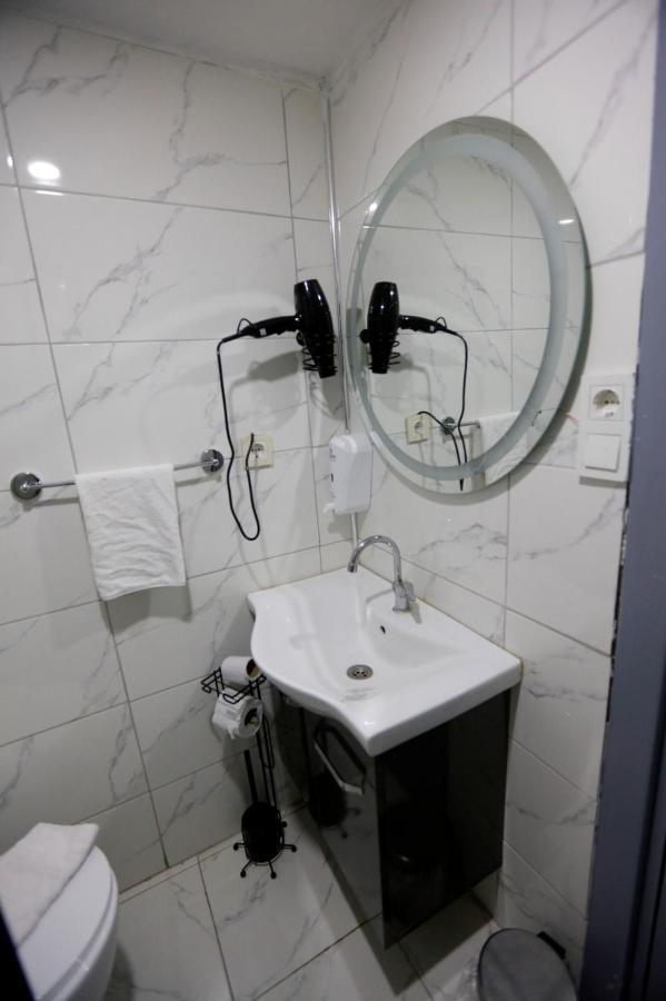 Sara Suit Hotel Istanbul Bagian luar foto