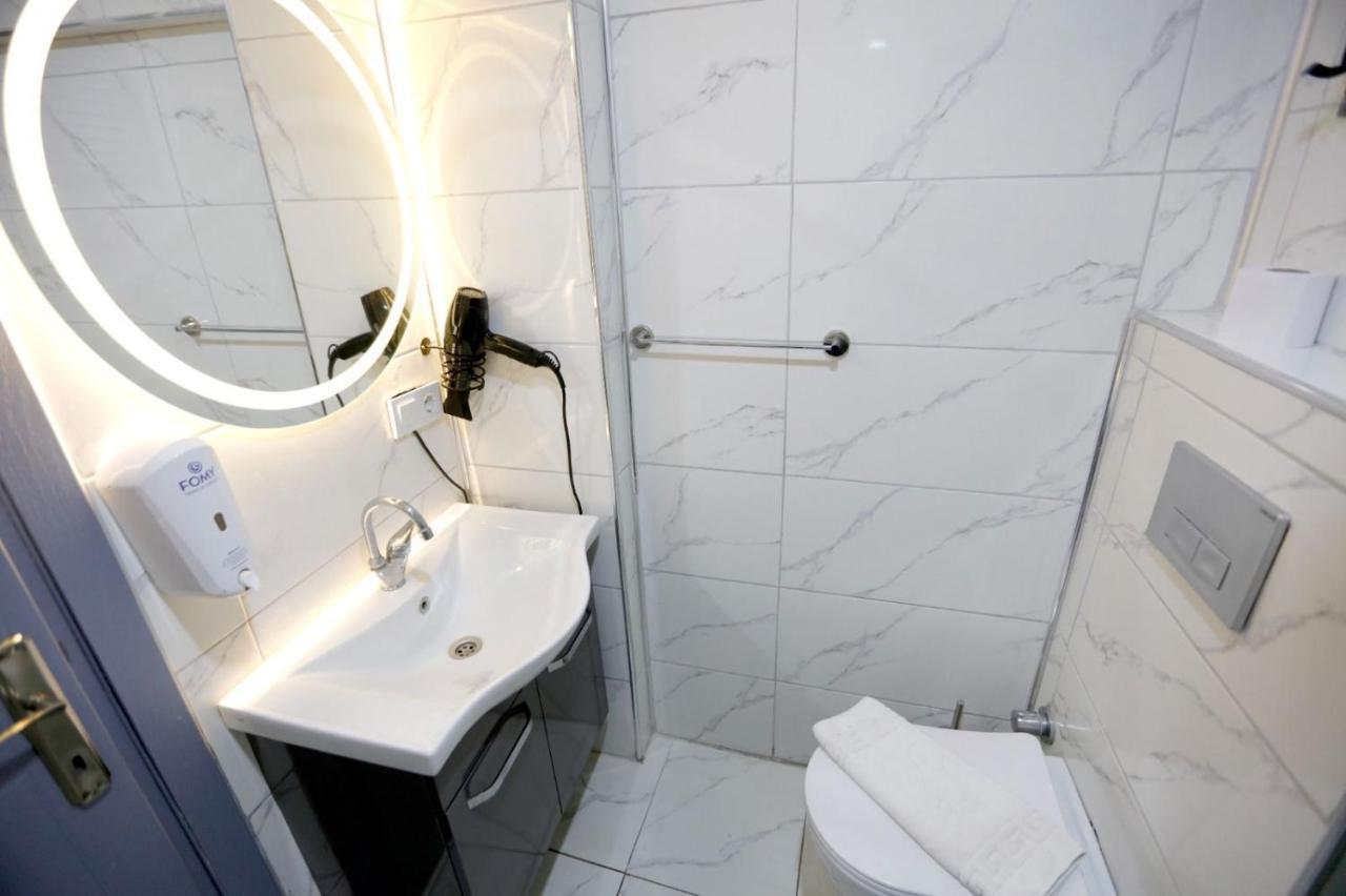 Sara Suit Hotel Istanbul Bagian luar foto