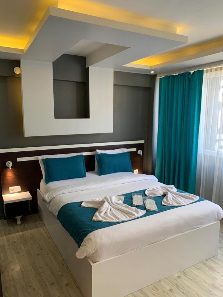 Sara Suit Hotel Istanbul Bagian luar foto