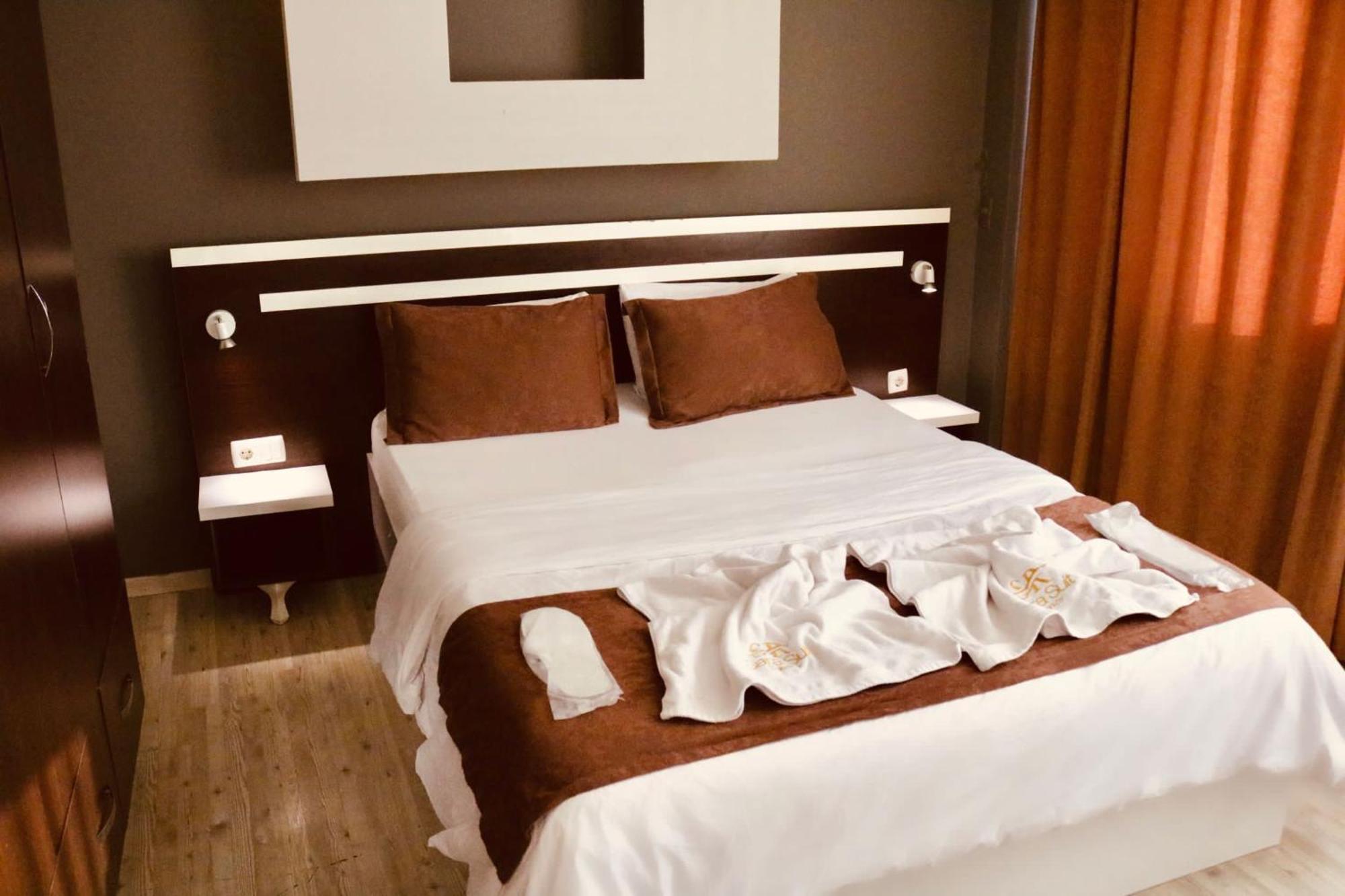 Sara Suit Hotel Istanbul Bagian luar foto